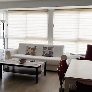 https://casa-comoda-y-equipada-para-6-en-centro-pueblo.topcostabravahotels.com
